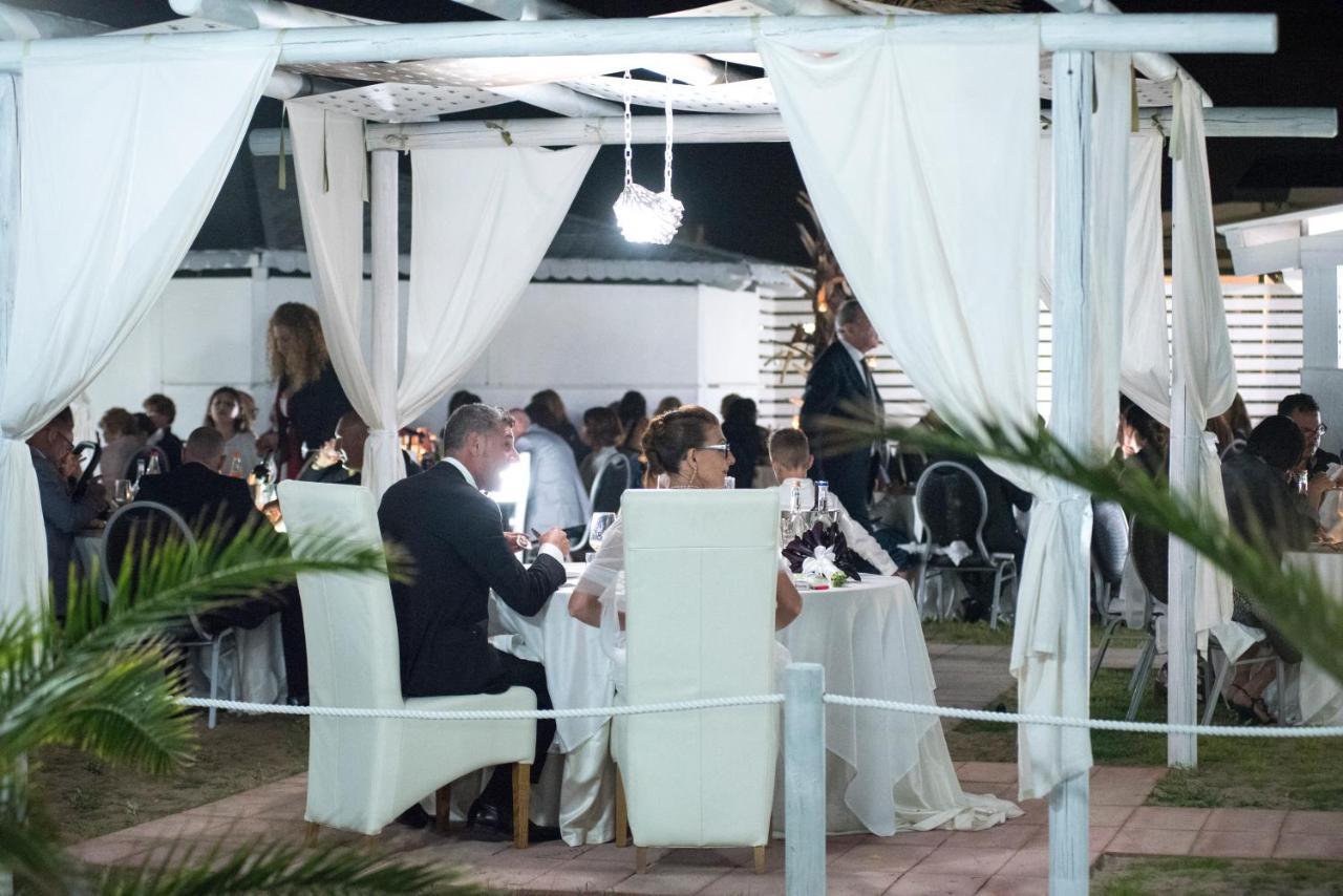 Torquemada Beach Club Margherita Di Savoia Εξωτερικό φωτογραφία