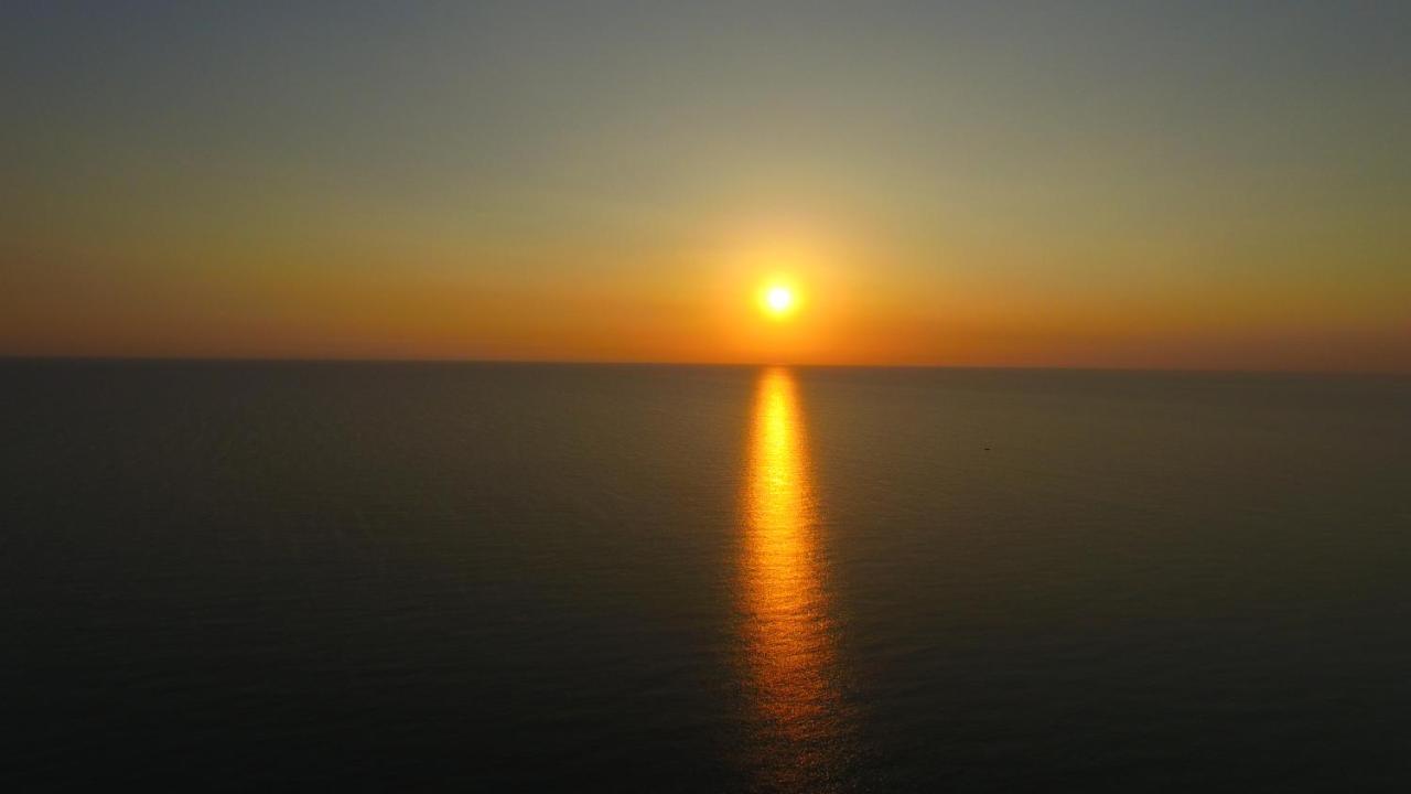 Torquemada Beach Club Margherita Di Savoia Εξωτερικό φωτογραφία