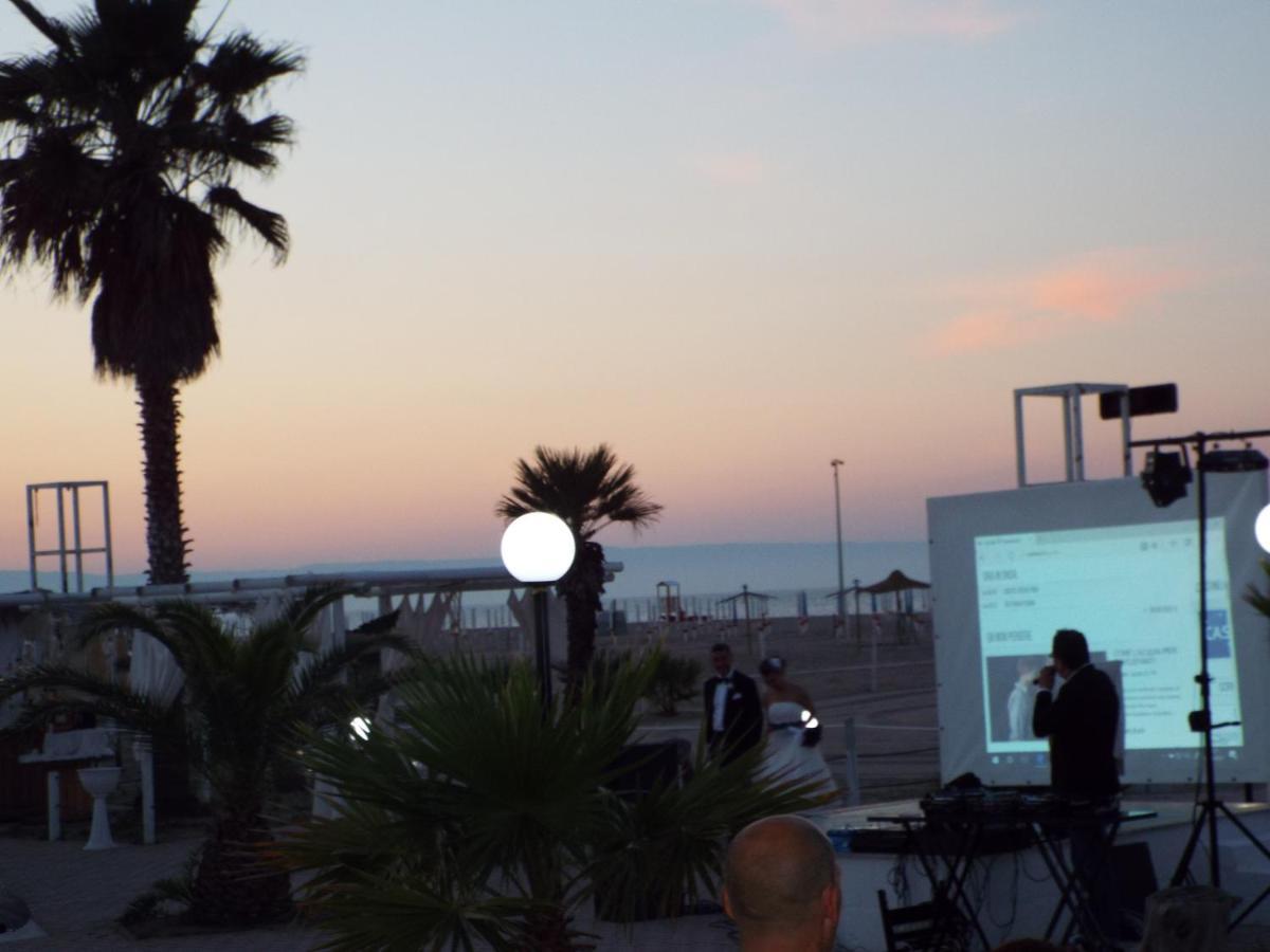 Torquemada Beach Club Margherita Di Savoia Εξωτερικό φωτογραφία