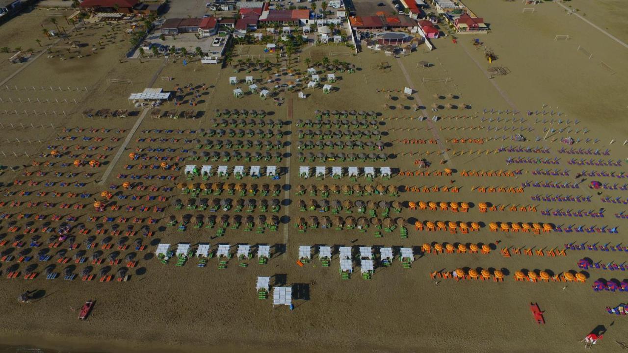 Torquemada Beach Club Margherita Di Savoia Εξωτερικό φωτογραφία