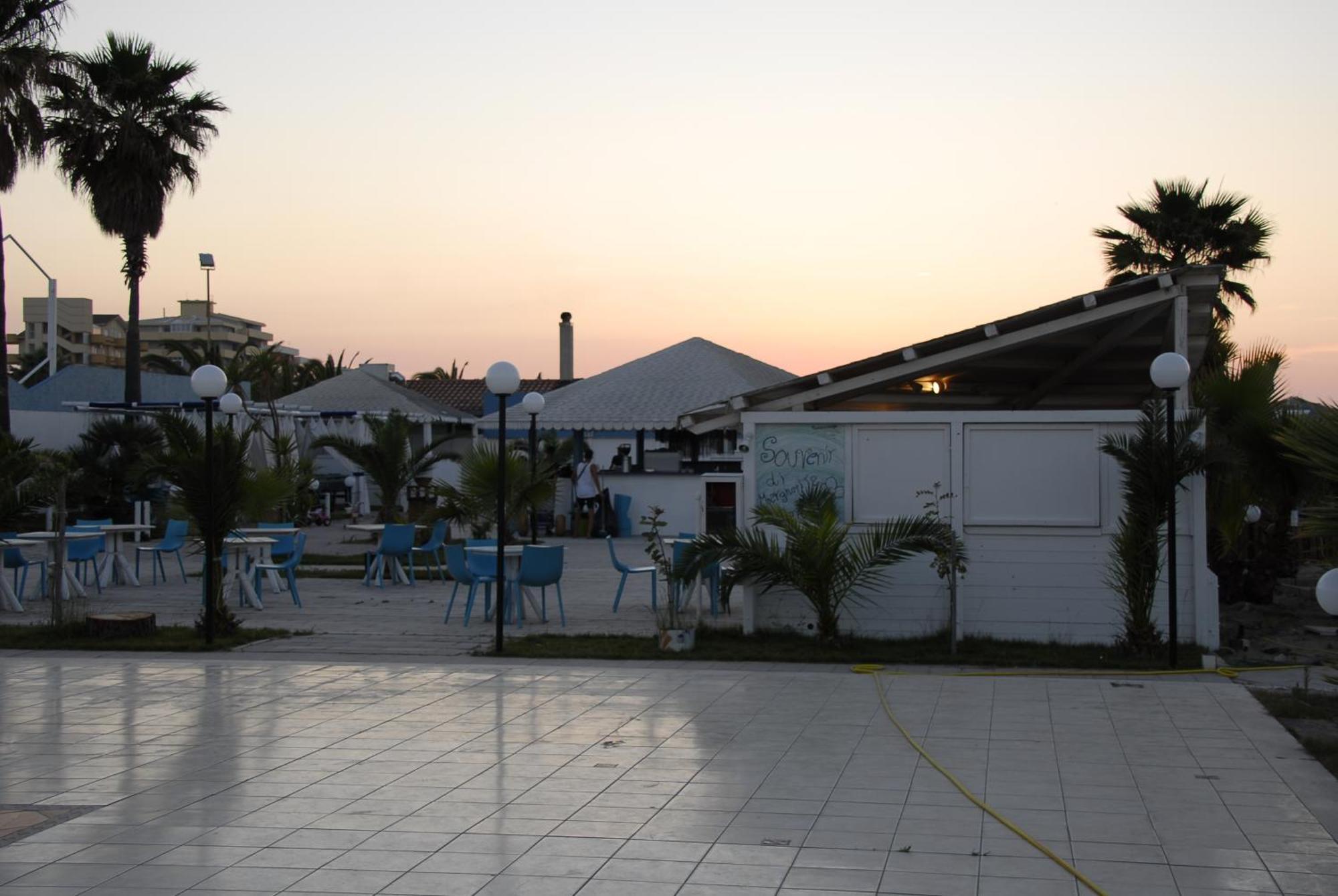 Torquemada Beach Club Margherita Di Savoia Εξωτερικό φωτογραφία